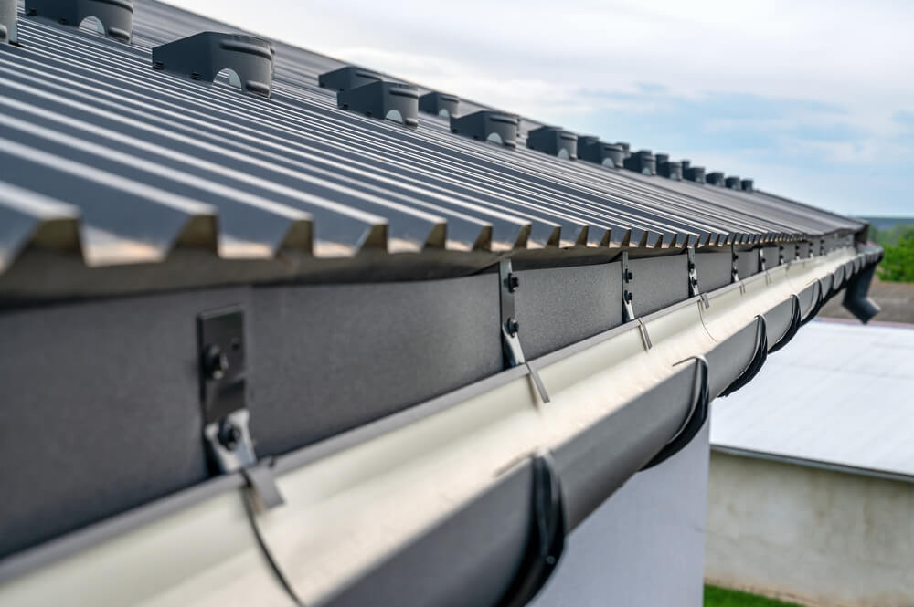 .,Gutter,System,For,A,Metal,Roof.,Holder,Gutter,Drainage